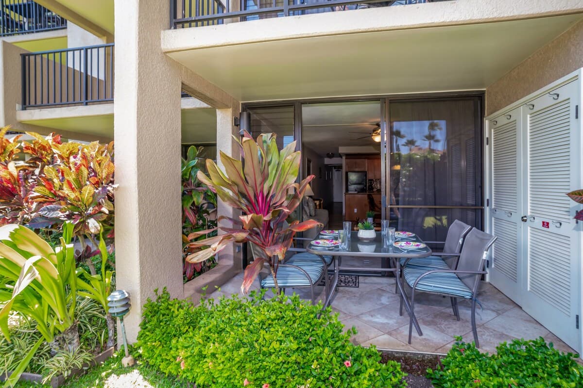 Condo in Kihei · ★4.33 · 2 bedrooms · 3 beds · 2 shared baths - Photo 3