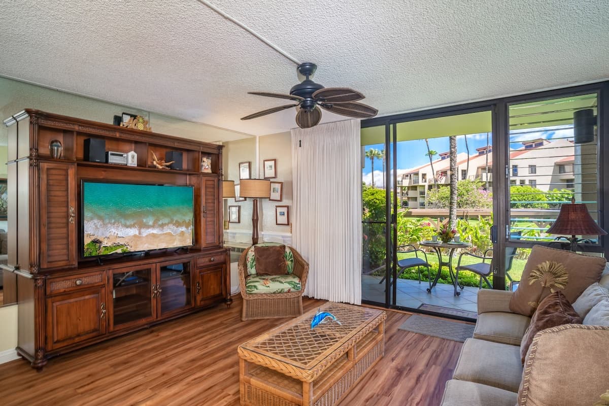Condo in Kihei · ★4.67 · 1 bedroom · 2 beds · 2 shared baths - Photo 2