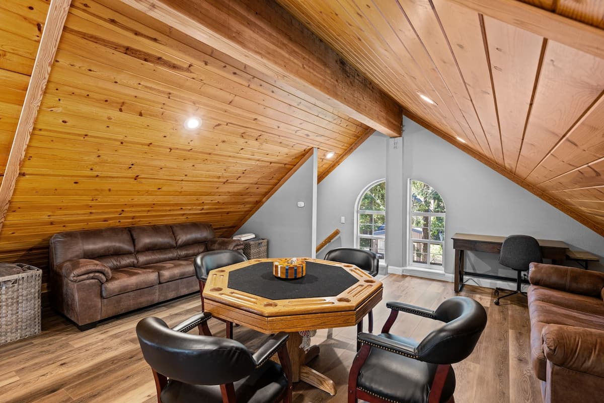 Pet-Friendly West Shore Tahoe Retreat, Hot Tub - Photo 5