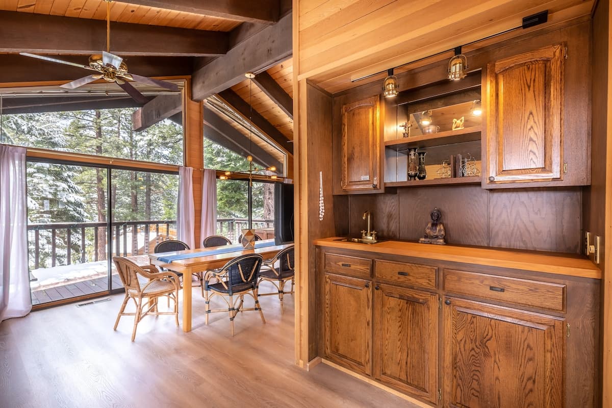 Cozy 3BR Tahoe Cabin Near Northstar with Pool - Photo 4