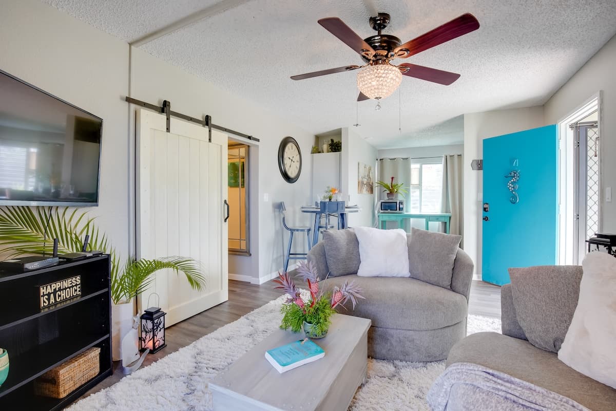 Condo in Kailua-Kona · ★4.64 · 1 bedroom · 1 bed · 1 shared bath - Photo 1