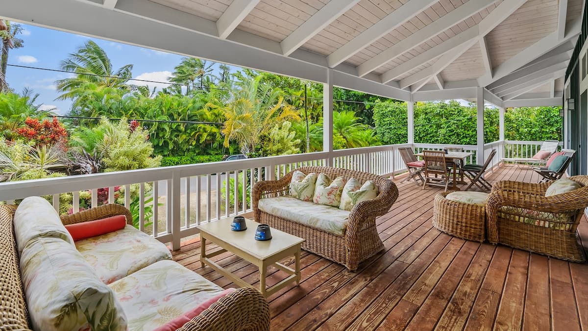 Home in Kilauea · ★4.71 · 3 bedrooms · 4 beds · 2.5 baths - Photo 3