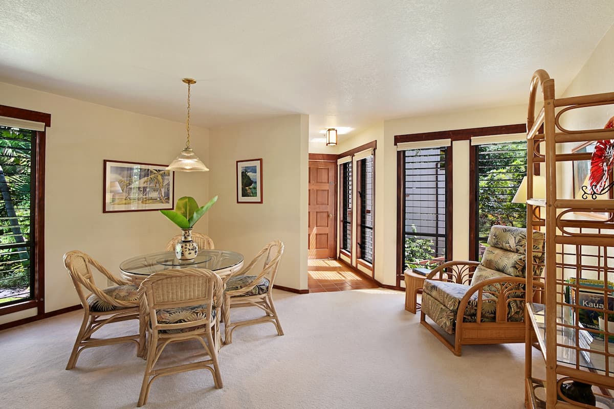 Condo in Koloa · ★4.69 · 1 bedroom · 2 beds · 1 shared bath - Photo 4