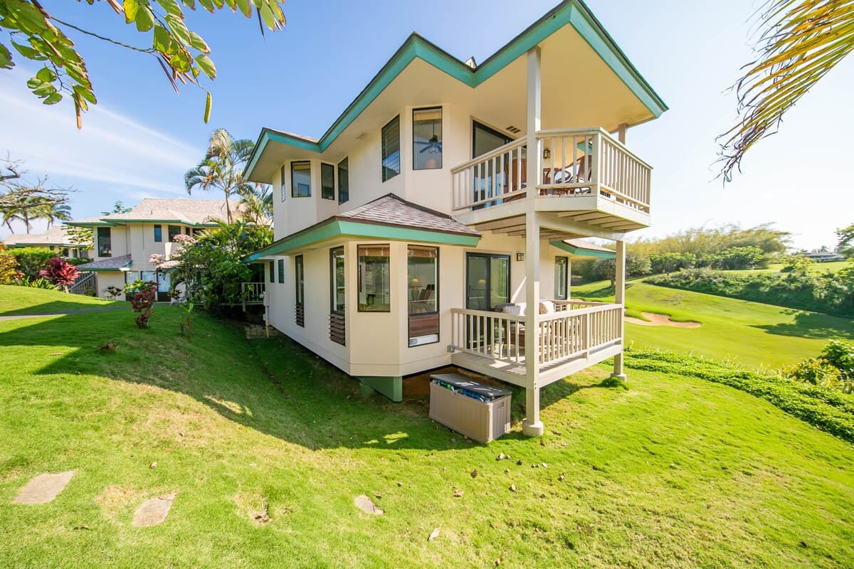 Condo in Princeville · ★5.0 · 2 bedrooms · 3 beds · 2.5 baths - Photo 3