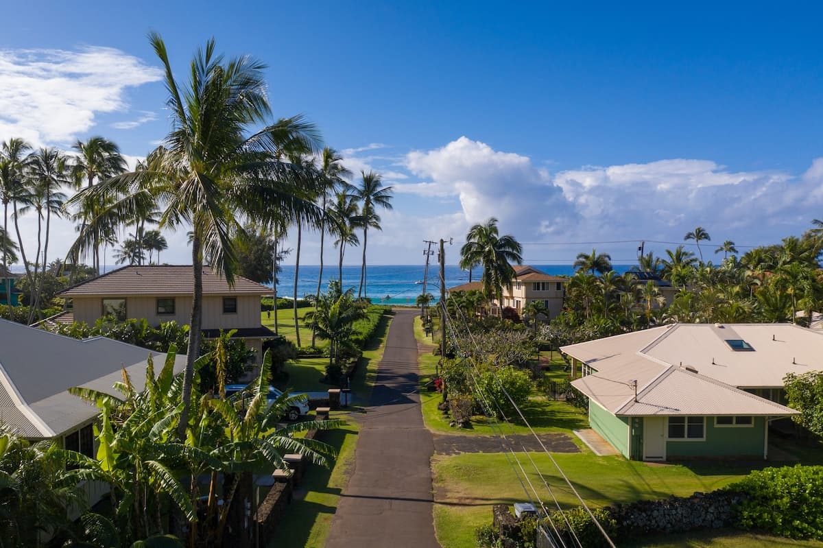 Home in Koloa · ★4.83 · 2 bedrooms · 3 beds · 1 bath - Photo 4