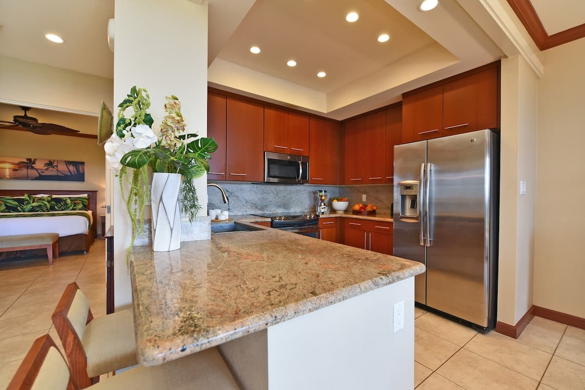 Condo in Lahaina · ★4.87 · 2 bedrooms · 2 beds · 2 baths - Photo 1