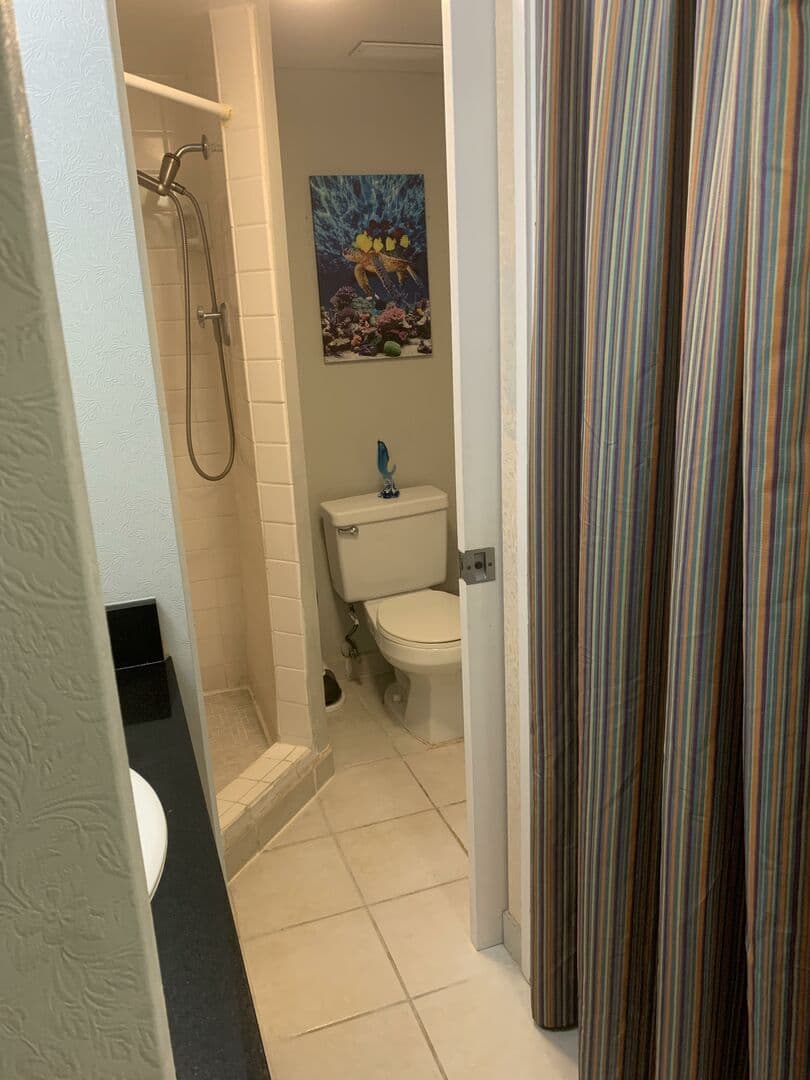 Condo in Honolulu · ★4.64 · 1 bedroom · 1 bed · 1 private bath - Photo 5
