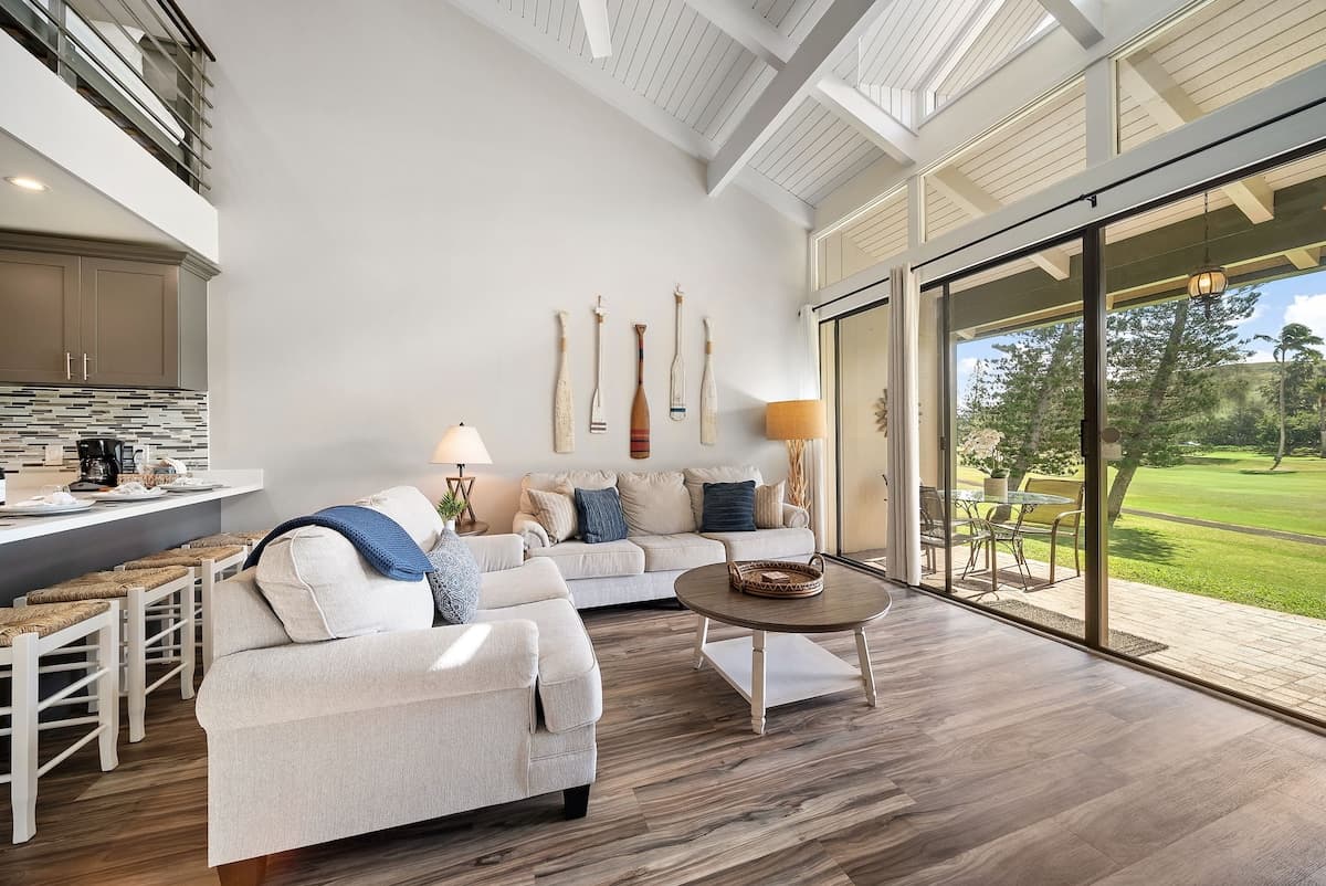 Condo in Kahuku · ★4.8 · 2 bedrooms · 4 beds · 2 shared baths - Photo 1