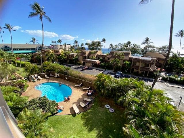 Condo in Kihei · ★4.62 · 3 bedrooms · 5 beds · 2 baths - Photo 2