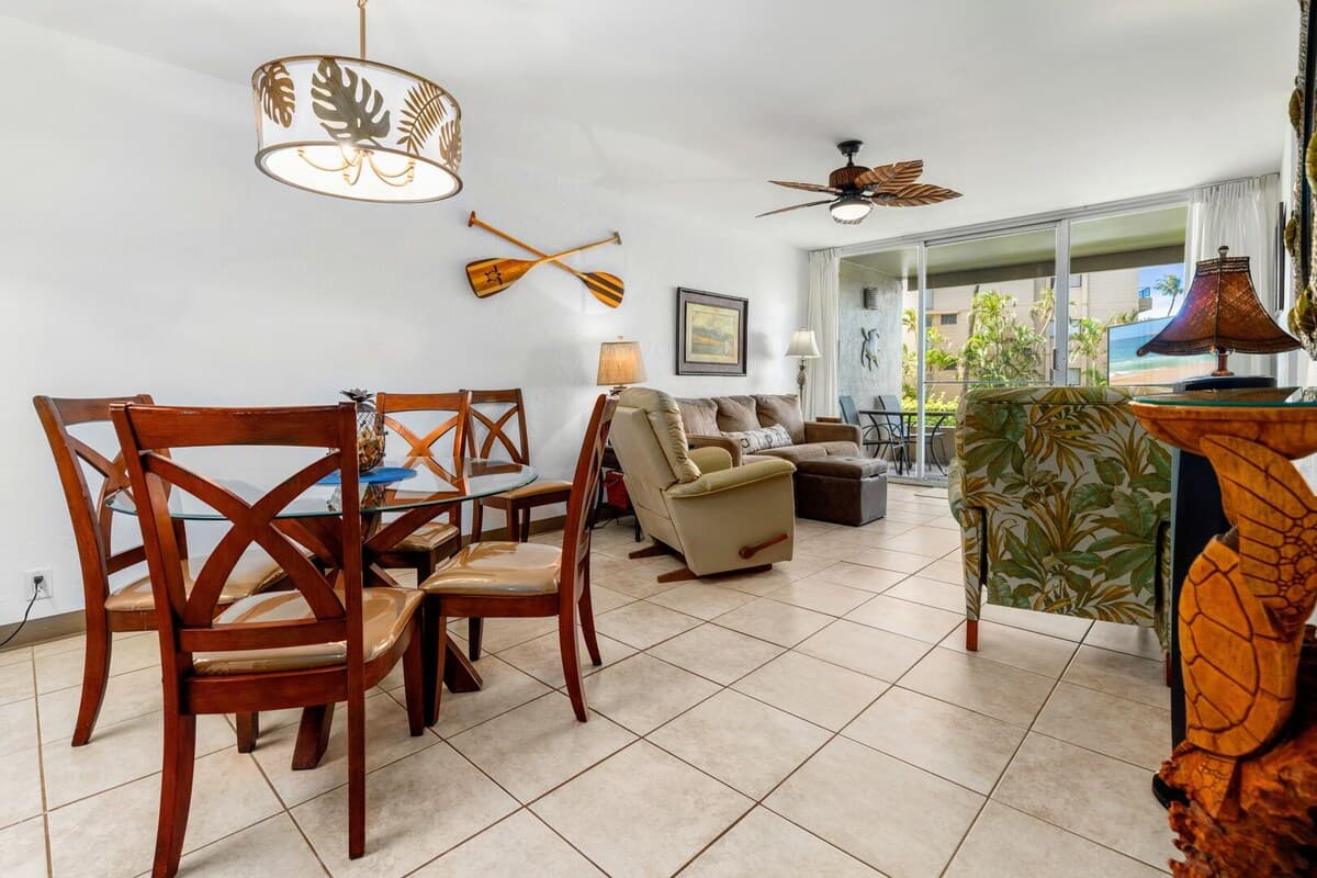 Condo in Kihei · ★4.69 · 2 bedrooms · 4 beds · 2 baths - Photo 4
