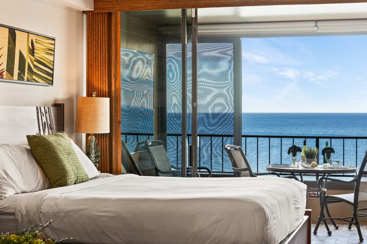 Condo in Lahaina · ★4.83 · 1 bedroom · 1 bed · 1 private bath - Photo 3
