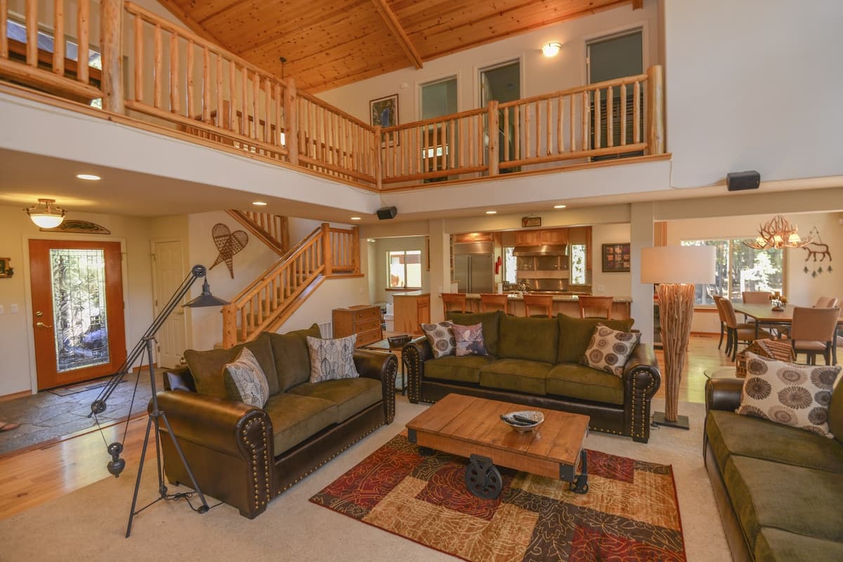Kantor's Hideout Family Cabin with Hot Tub & Pool - Photo 5