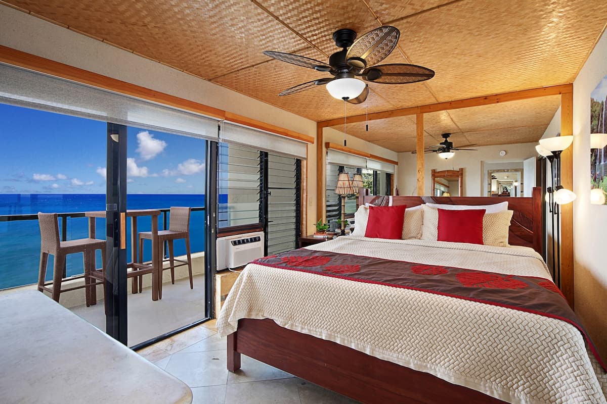 Condo in Koloa · ★4.79 · 2 bedrooms · 2 beds · 1 bath - Photo 4