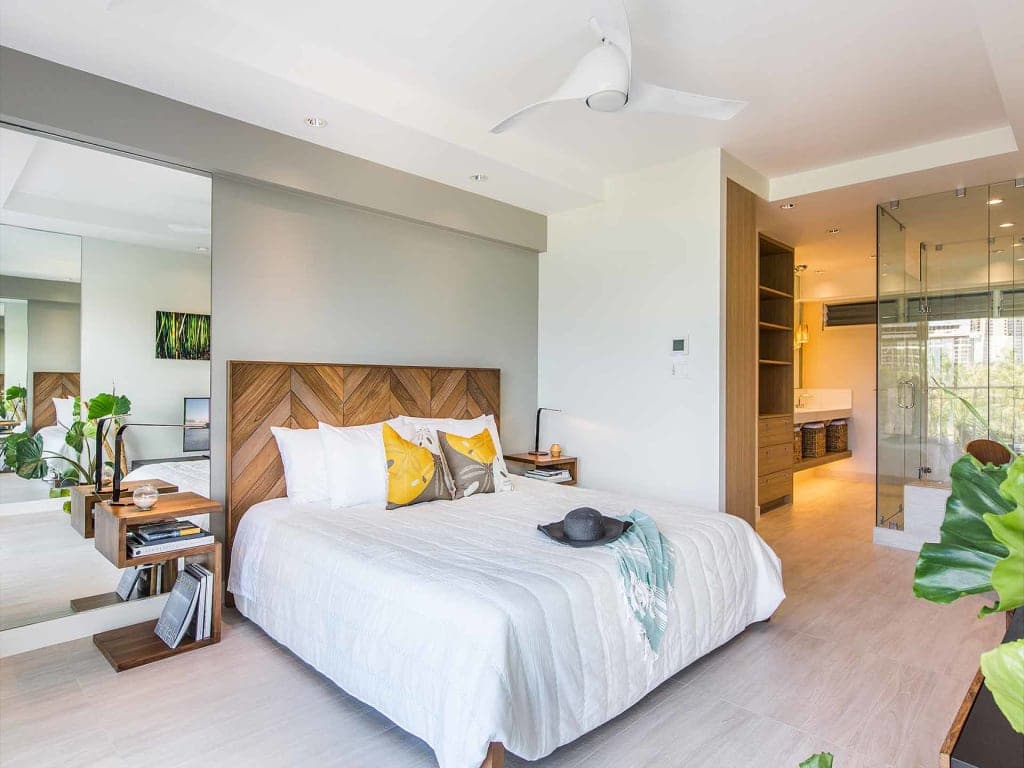 Condo in Honolulu · ★4.54 · 2 bedrooms · 3 beds · 2 shared baths - Photo 4