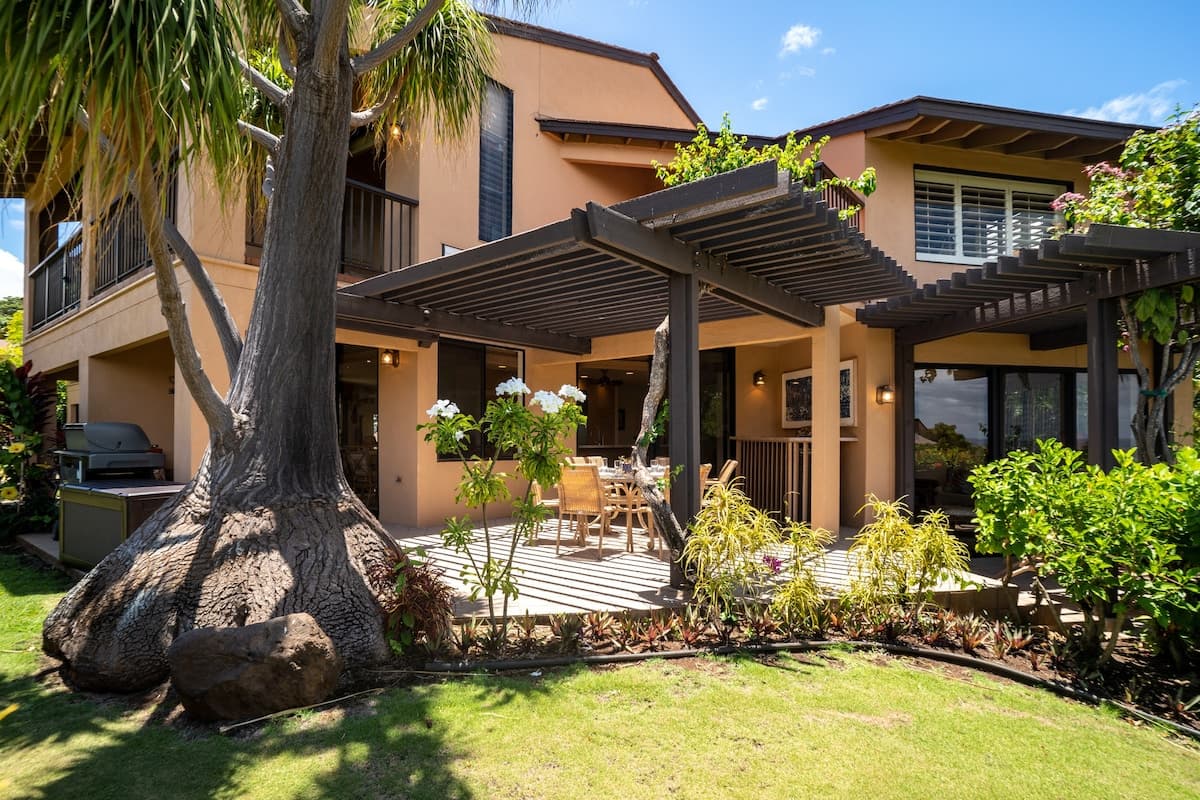 Condo in Kihei · ★4.7 · 2 bedrooms · 4 beds · 2.5 baths - Photo 4