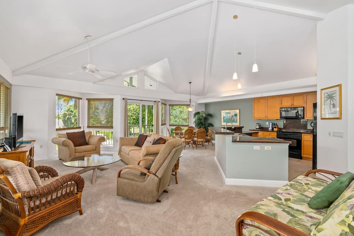 Condo in Princeville · ★4.62 · 3 bedrooms · 3 beds · 3 private baths - Photo 2