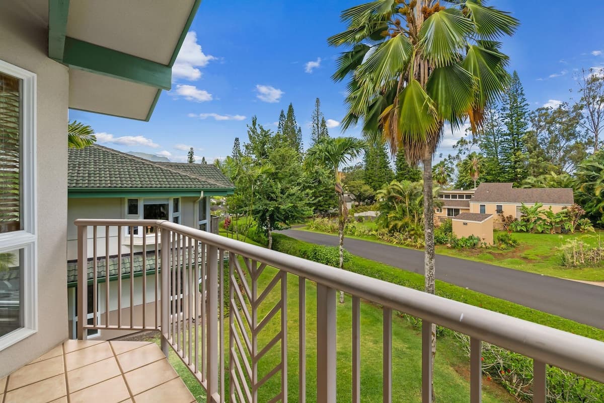 Condo in Princeville · ★4.62 · 3 bedrooms · 3 beds · 3 private baths - Photo 4