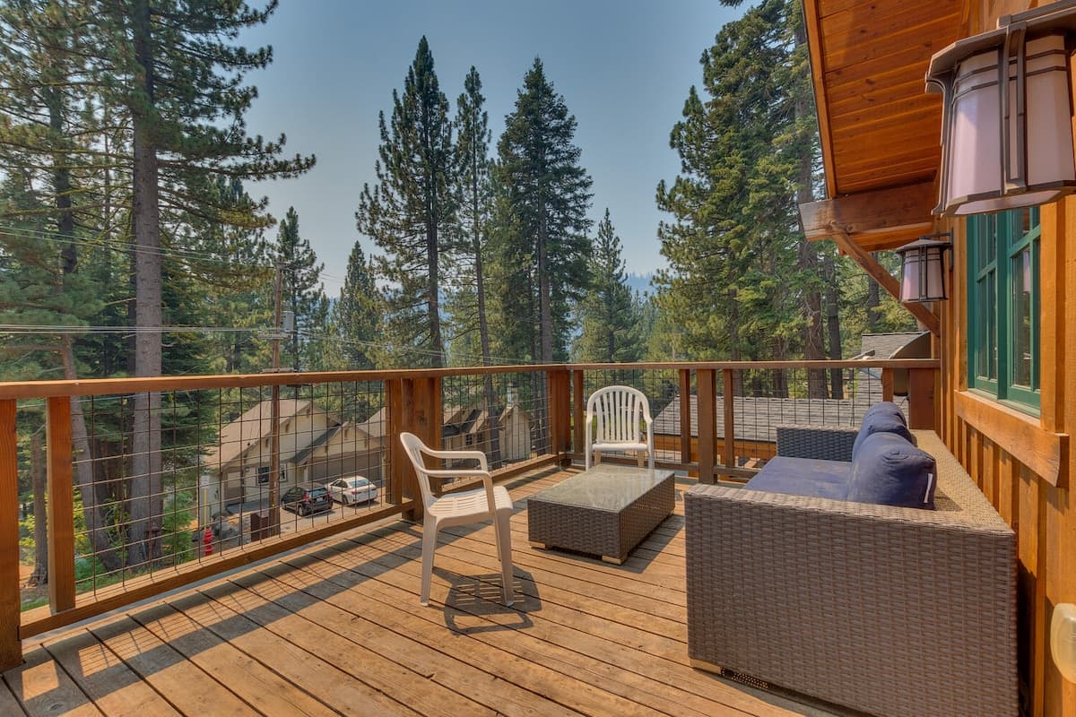Ski-In Ready Home with Game Room & Deck - Photo 2