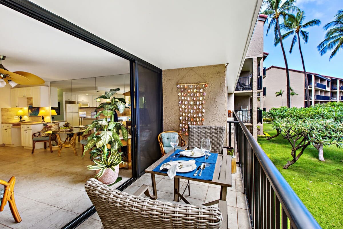 Condo in Lahaina · ★4.8 · 1 bedroom · 2 beds · 1 bath - Photo 2