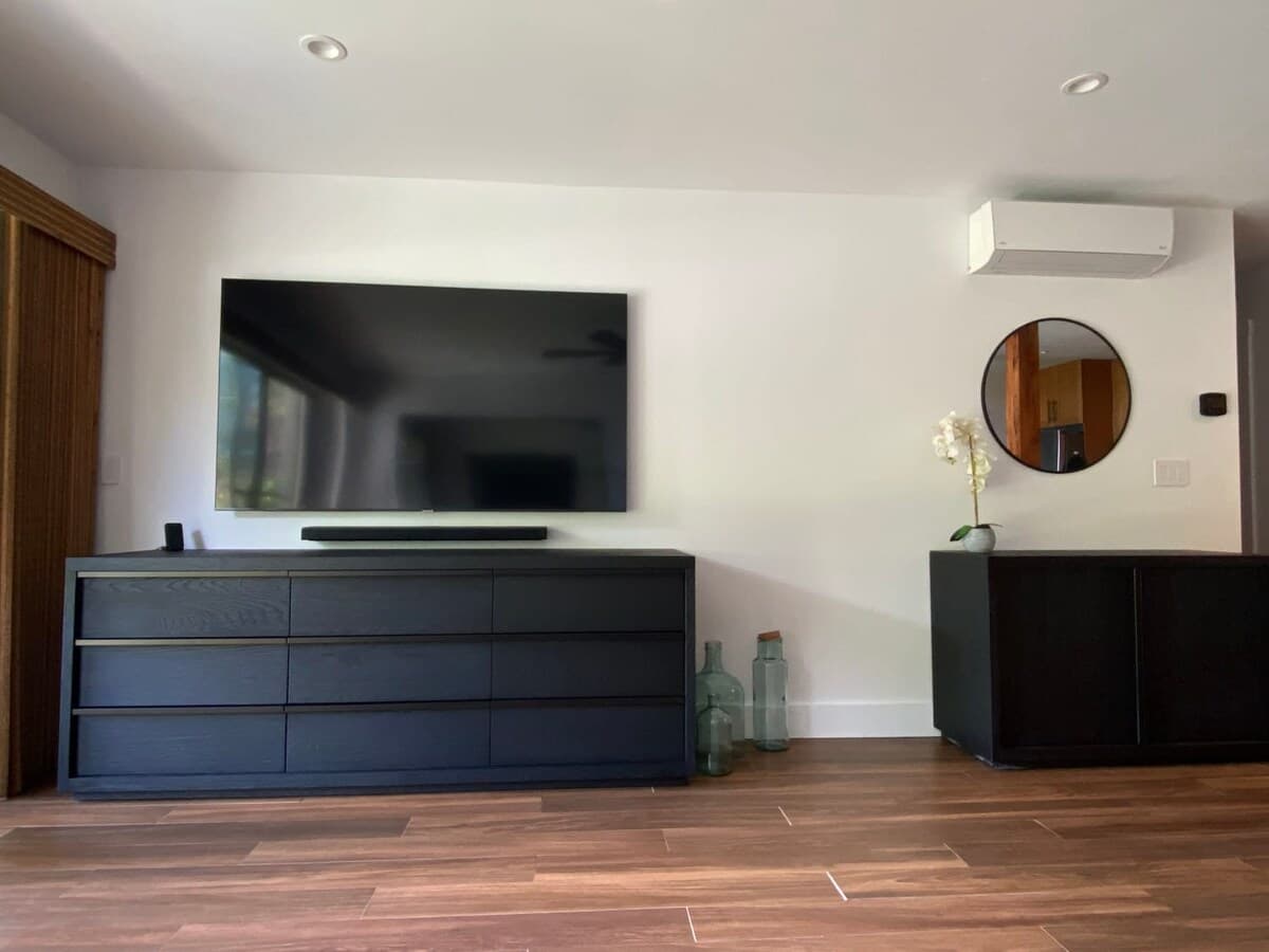 Condo in Wailuku · ★4.96 · 1 bedroom · 2 beds · 1 private bath - Photo 4