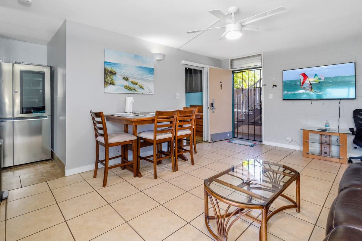 Condo in Kihei · ★4.45 · 1 bedroom · 2 beds · 1 bath - Photo 4