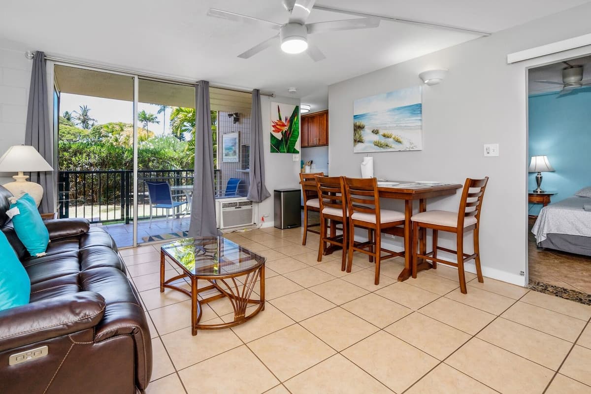 Condo in Kihei · ★4.45 · 1 bedroom · 2 beds · 1 bath - Photo 5