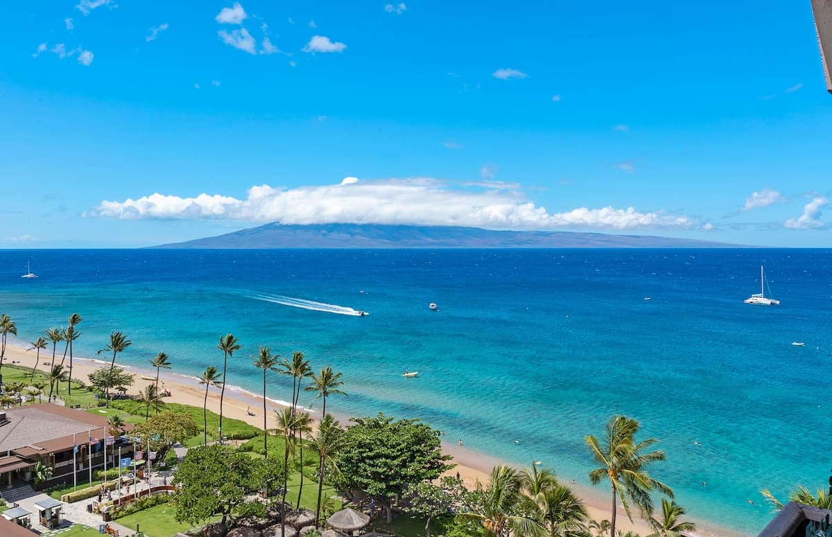 Condo in Lahaina · ★4.81 · Studio · 1 bed · 1 bath - Photo 2