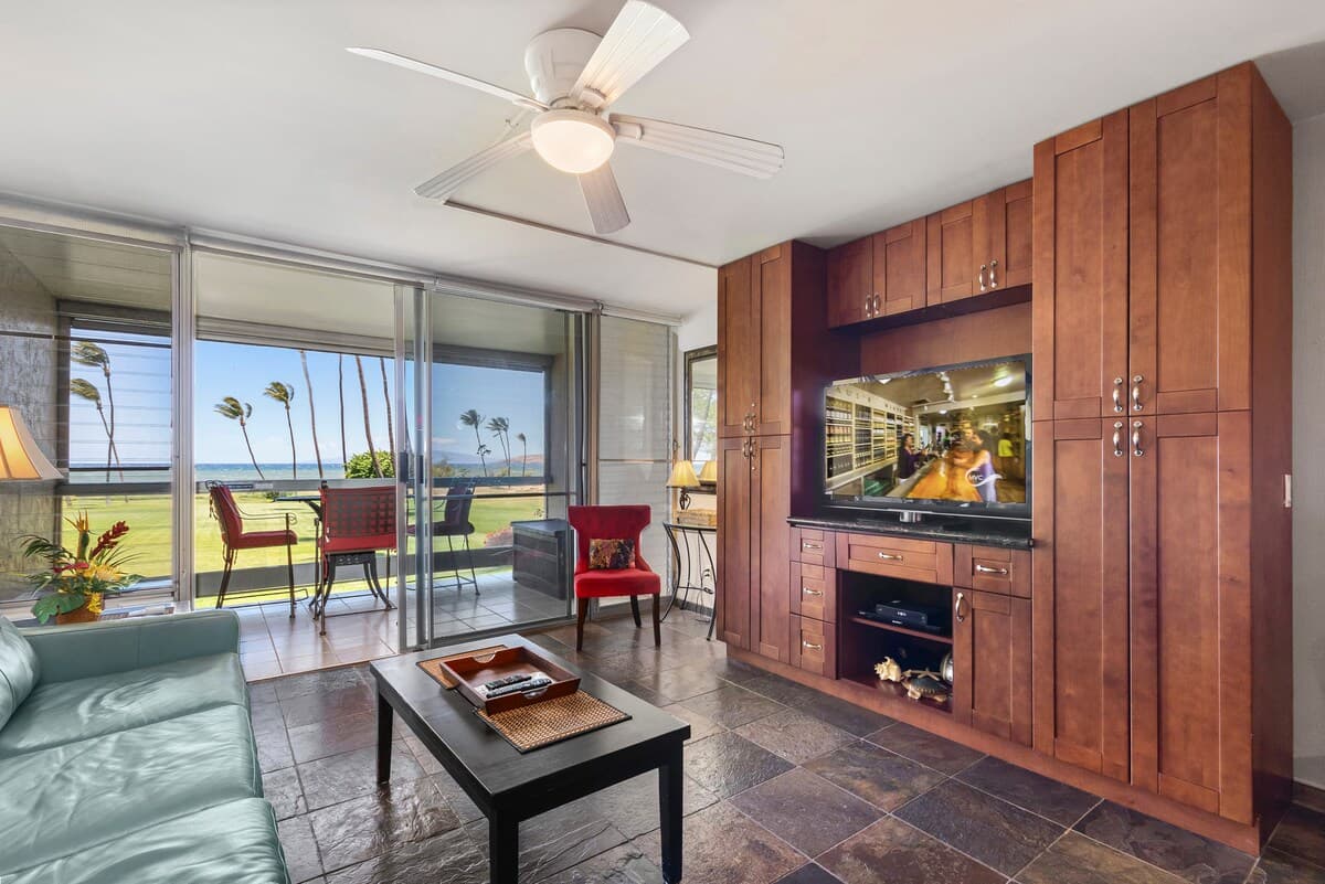 Condo in Kihei · ★5.0 · 1 bedroom · 2 beds · 1 private bath - Photo 4