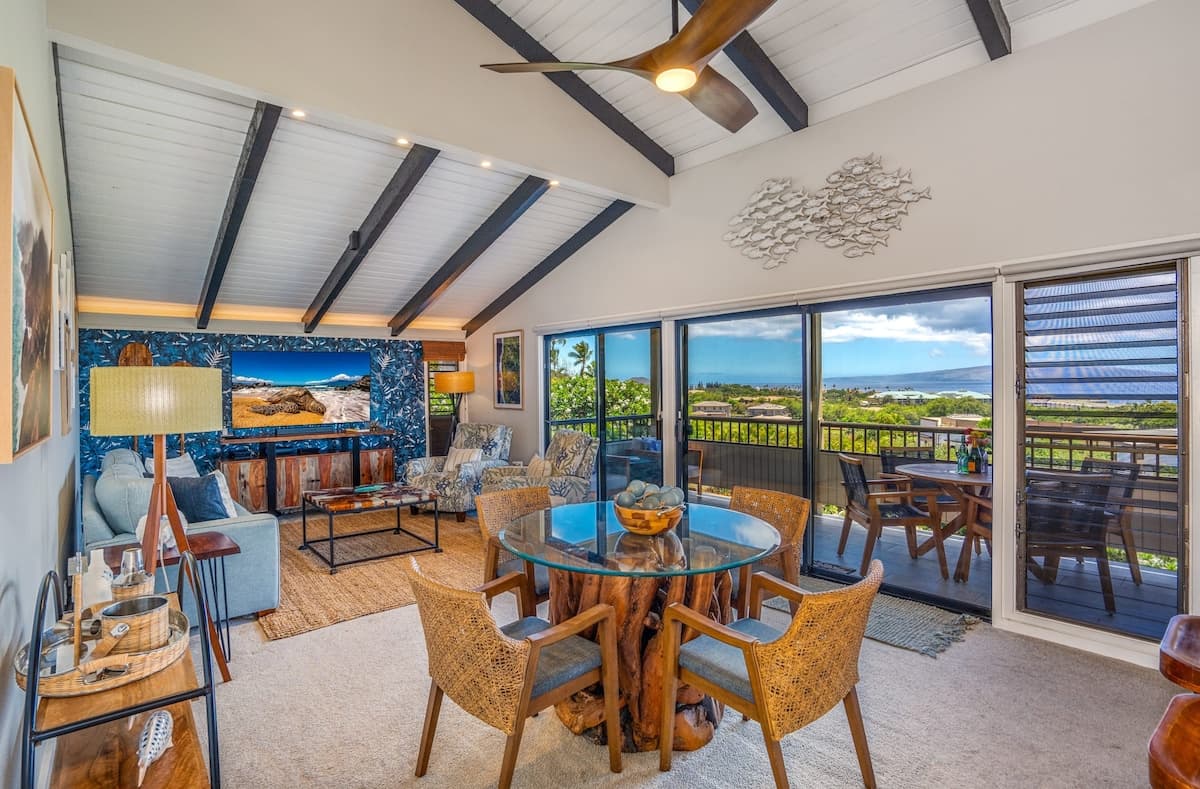 Condo in Kihei · ★4.95 · 1 bedroom · 2 beds · 2 baths - Photo 3