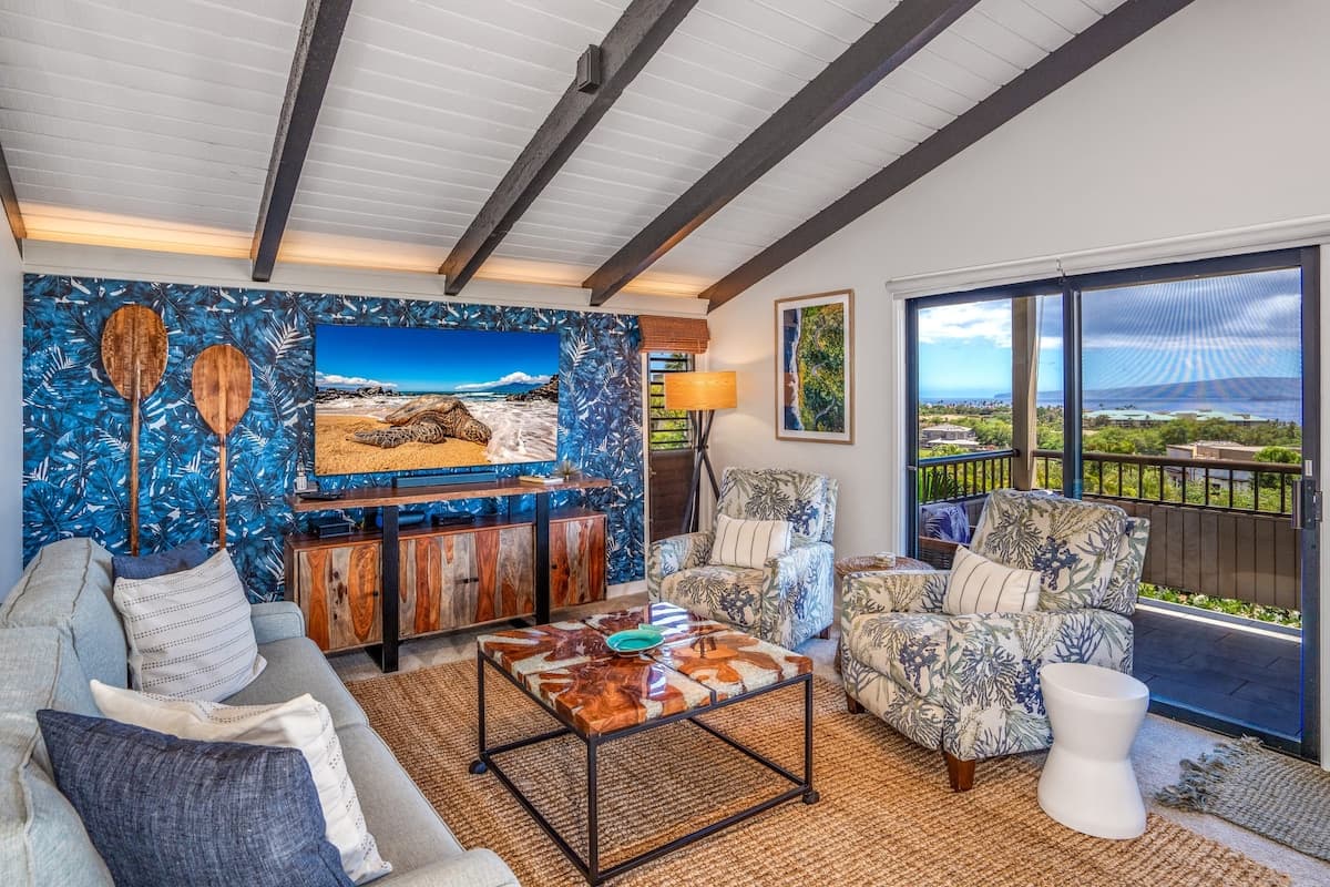 Condo in Kihei · ★4.95 · 1 bedroom · 2 beds · 2 baths - Photo 2