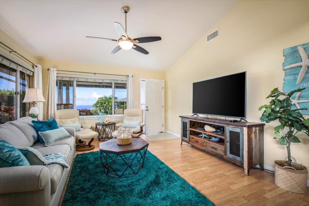 Home in Kailua-Kona · ★5.0 · 2 bedrooms · 3 beds · 2 baths - Photo 2