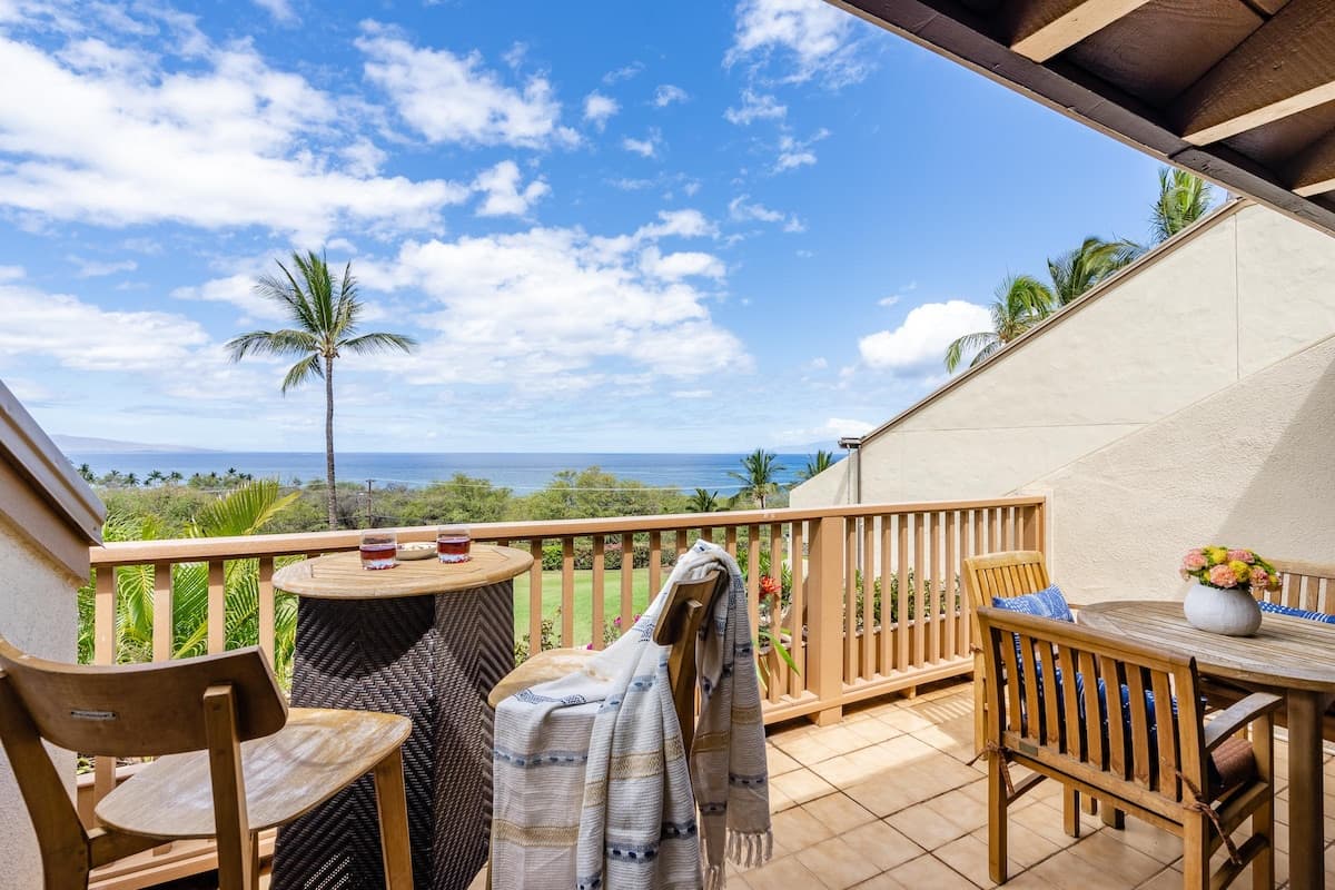 Condo in Kihei · ★4.88 · 2 bedrooms · 2 beds · 2 baths - Photo 1