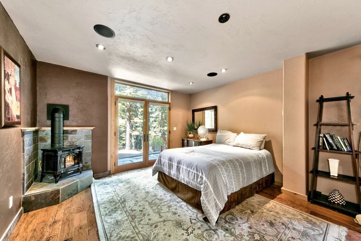 Hot Tub & Forest Views, Pets Welcome - Photo 1