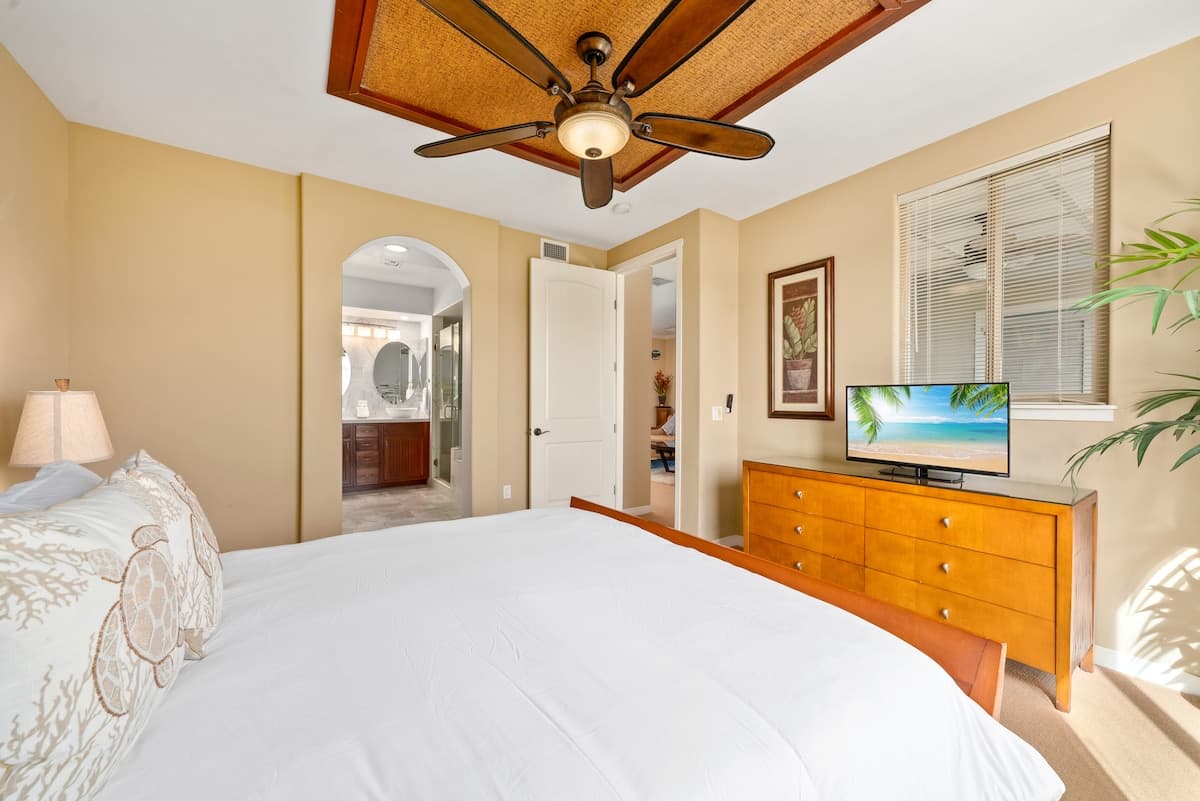 Condo in Waimea · ★4.83 · 2 bedrooms · 2 beds · 2 baths - Photo 5