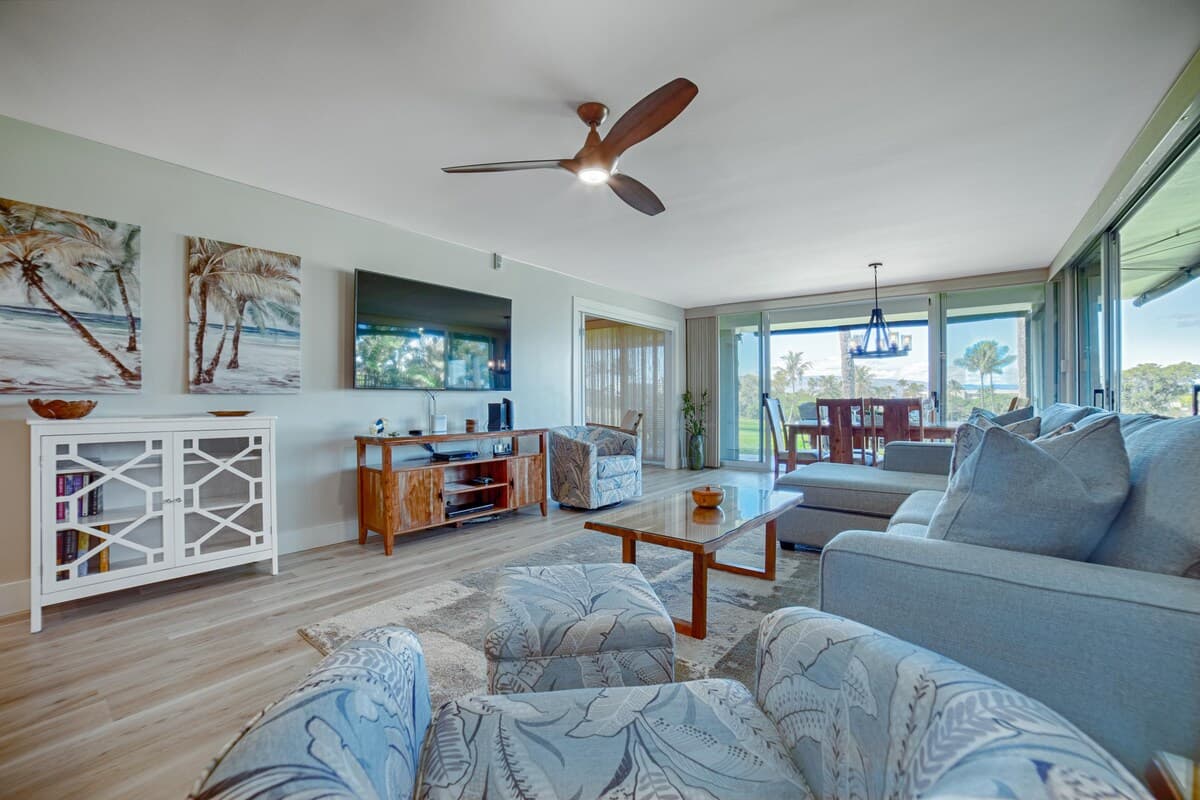 Condo in Lahaina · ★4.79 · 2 bedrooms · 3 beds · 2 baths - Photo 4