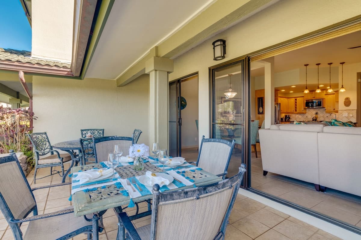 Condo in Lahaina · ★5.0 · 1 bedroom · 2 beds · 2 baths - Photo 4