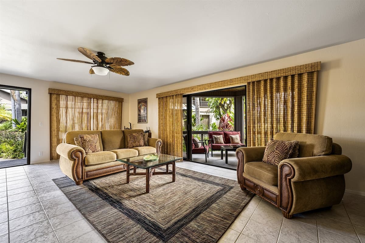 Condo in Kailua-Kona · ★4.73 · 1 bedroom · 2 beds · 1 bath - Photo 4