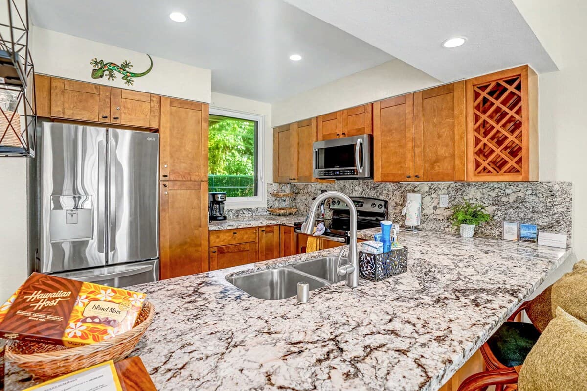 Condo in Kapaa · ★5.0 · 1 bedroom · 1 bed · 2 baths - Photo 5