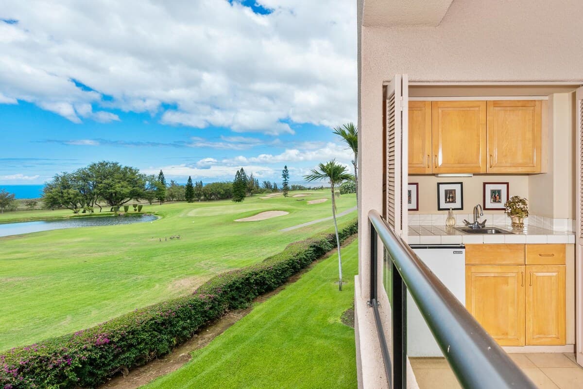 Condo in Waikoloa Village · ★5.0 · 2 bedrooms · 3 beds · 2.5 shared baths - Photo 4