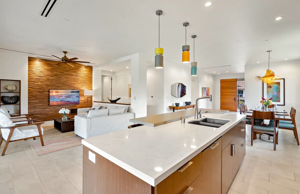 Condo in Lahaina · ★4.96 · 3 bedrooms · 4 beds · 3 baths - Photo 4