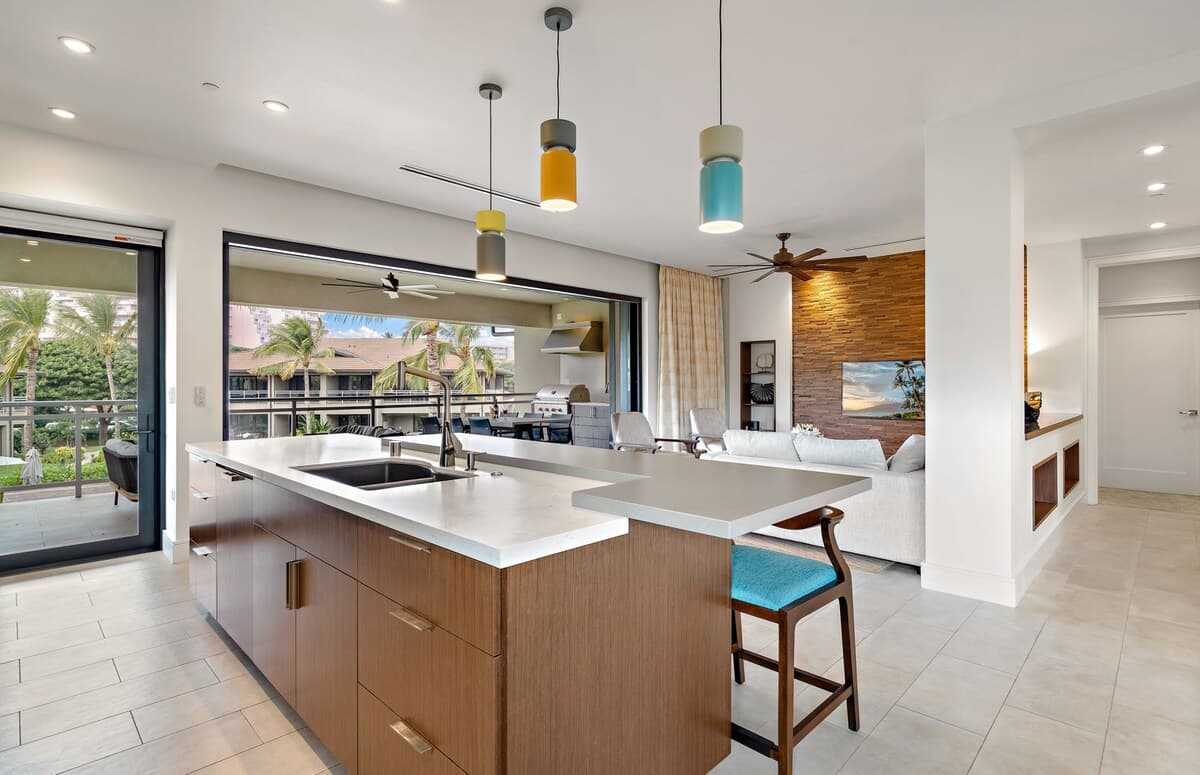 Condo in Lahaina · ★4.96 · 3 bedrooms · 4 beds · 3 baths - Photo 2