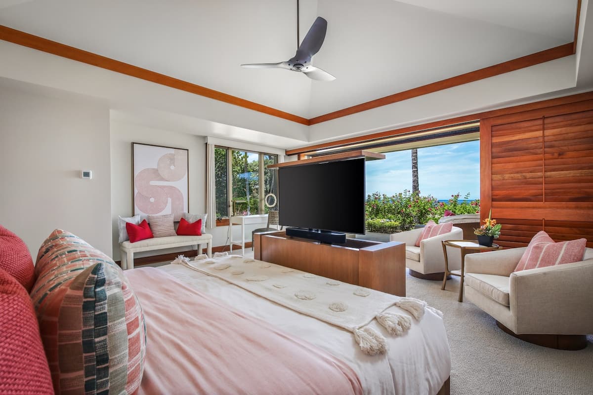 Home in Kailua-Kona · ★5.0 · 4 bedrooms · 4 beds · 4.5 baths - Photo 4