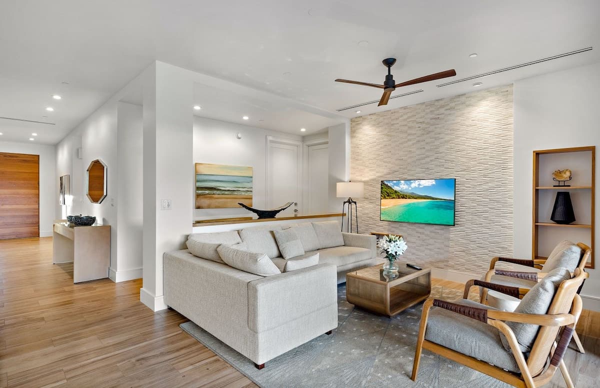 Condo in Lahaina · ★5.0 · 3 bedrooms · 4 beds · 3 baths - Photo 5