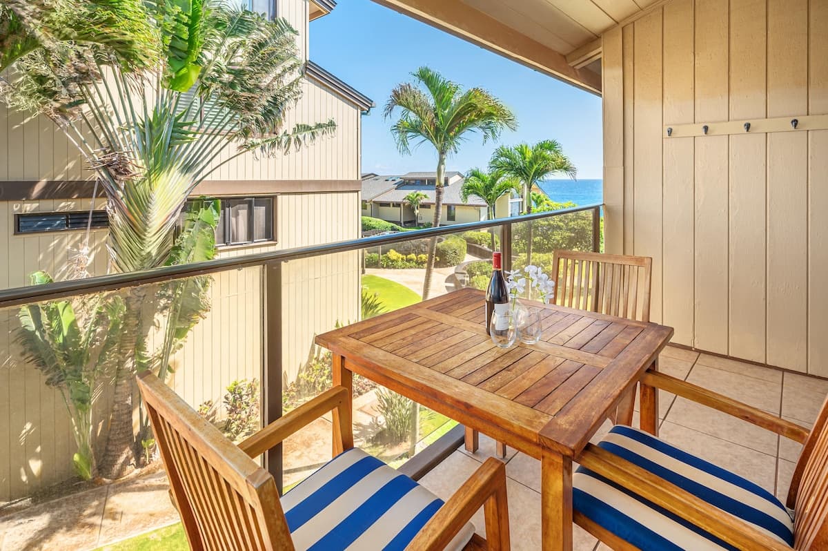 Condo in Koloa · ★4.72 · 2 bedrooms · 5 beds · 2.5 shared baths - Photo 1