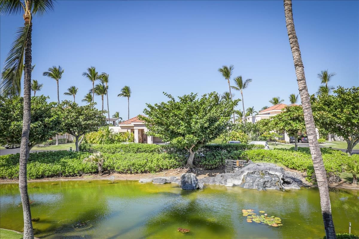 Condo in Waikoloa Village · ★4.9 · 2 bedrooms · 3 beds · 2 baths - Photo 2