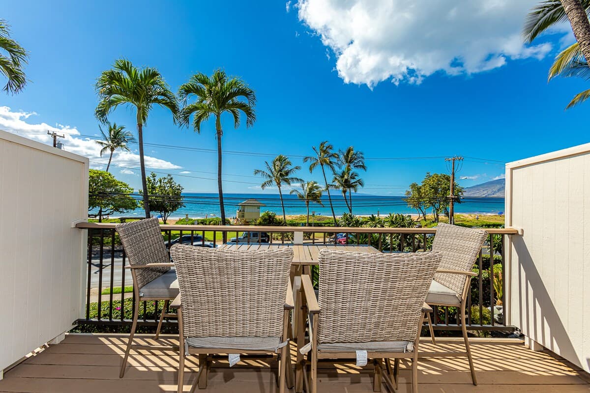 Condo in Kihei · ★4.88 · 2 bedrooms · 2 beds · 1.5 baths - Photo 4