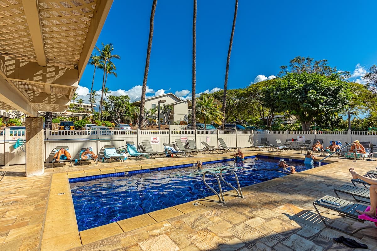 Condo in Kihei · ★4.88 · 2 bedrooms · 2 beds · 1.5 baths - Photo 3