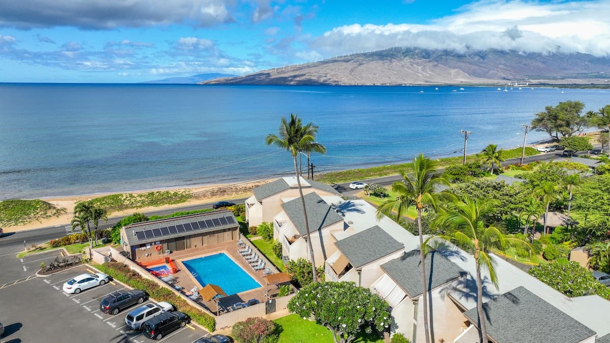Condo in Kihei · ★4.87 · 2 bedrooms · 3 beds · 1 bath - Photo 5