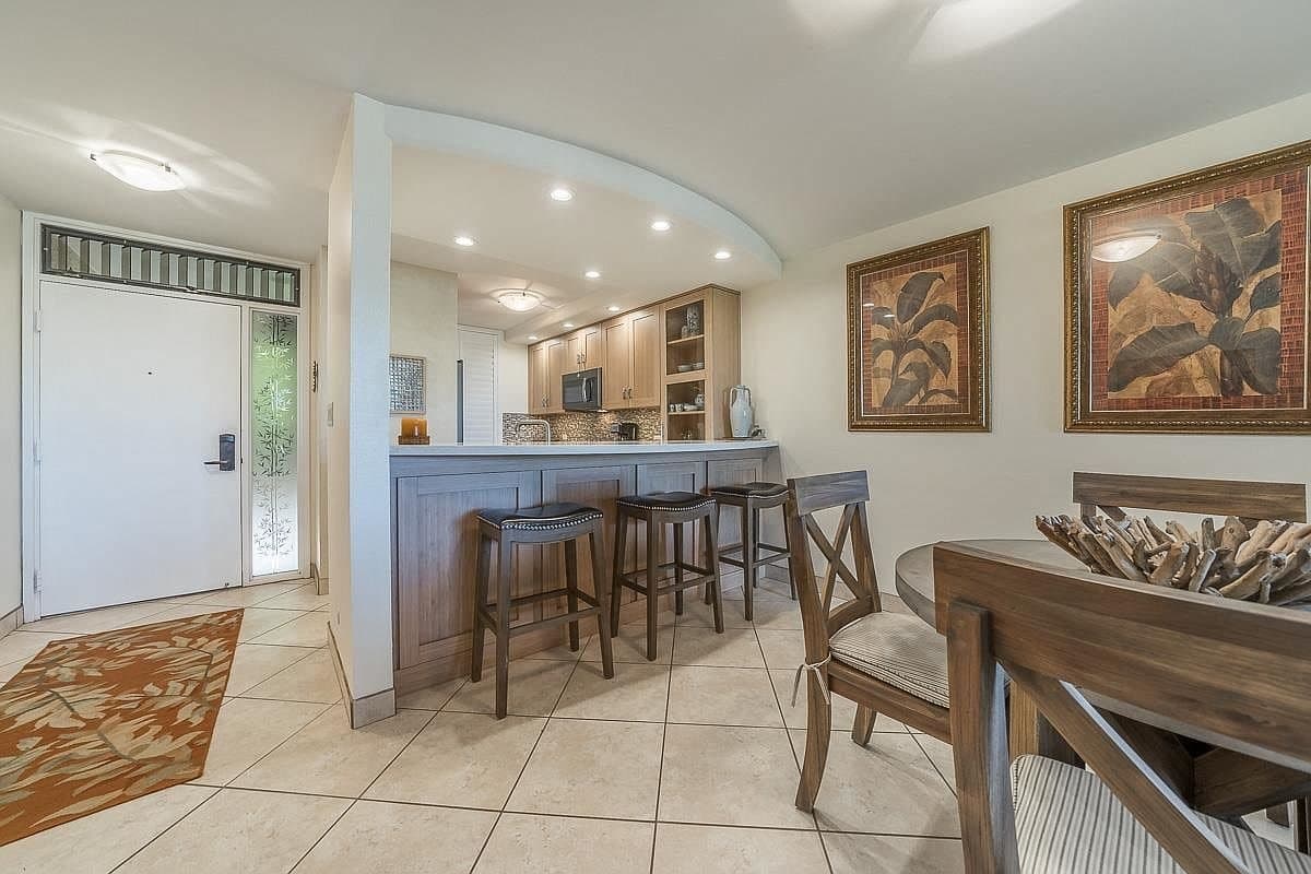 Home in Kihei · ★5.0 · 2 bedrooms · 2 beds · 2 baths - Photo 4