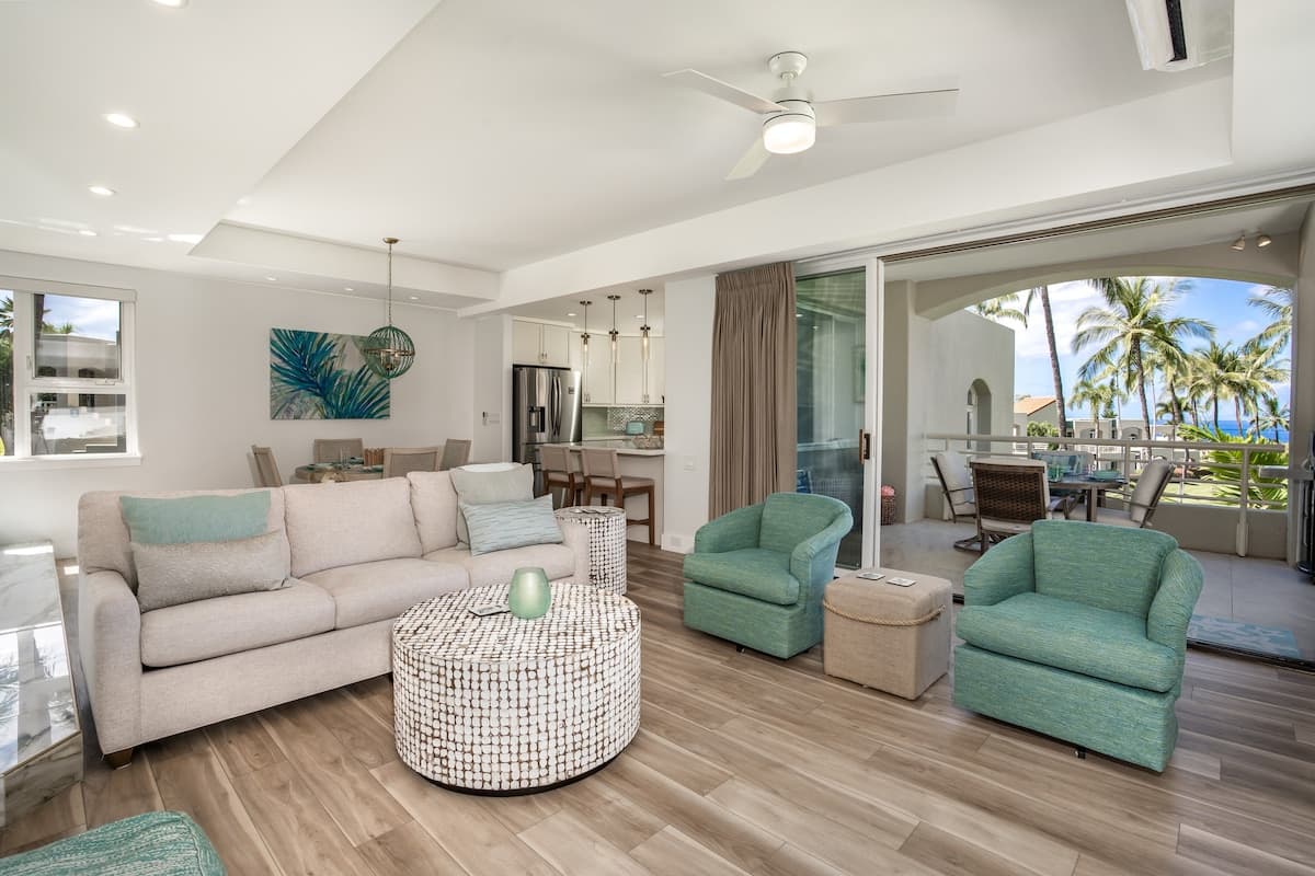 Condo in Kihei · ★4.94 · 2 bedrooms · 3 beds · 2 baths - Photo 3